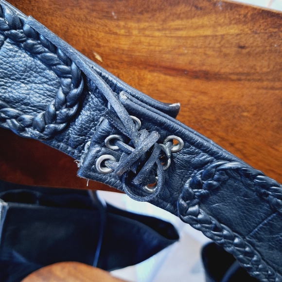 ⤵️Ladies Black Leather Chaps *MEDIUM❤️ - Picture 12 of 14